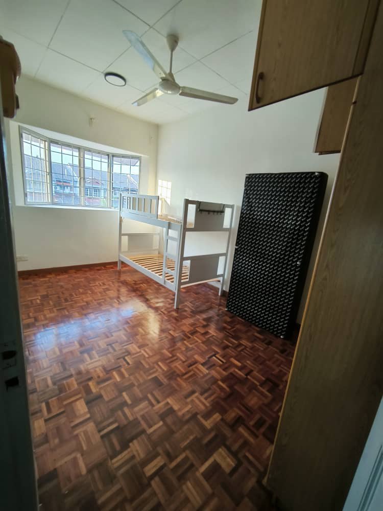 2Storey House USJ 13 Rent By Soung - photo 10