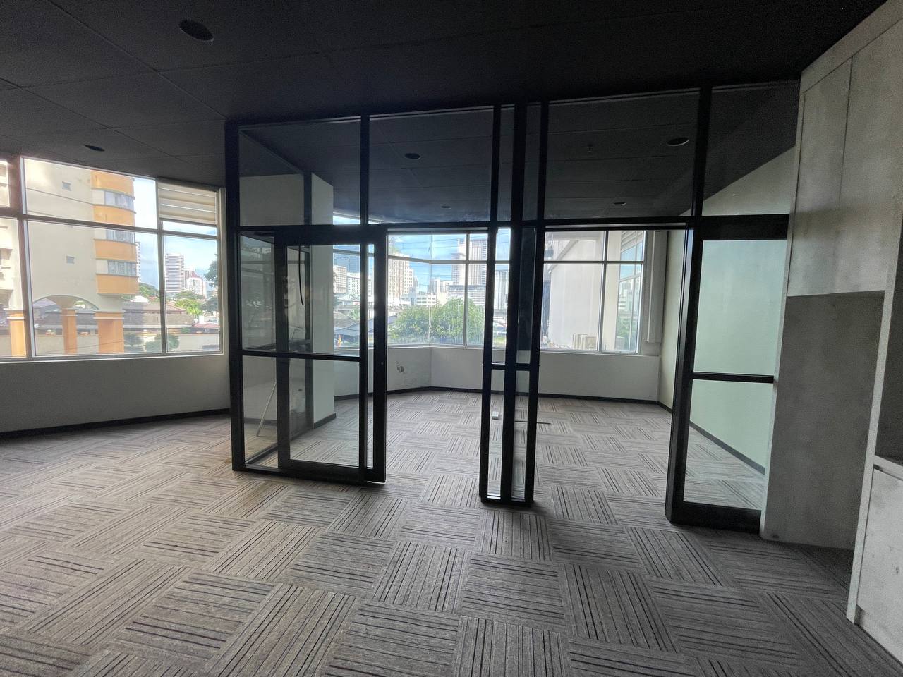 Millenium Square Seksyen 14 office for rent - photo 11