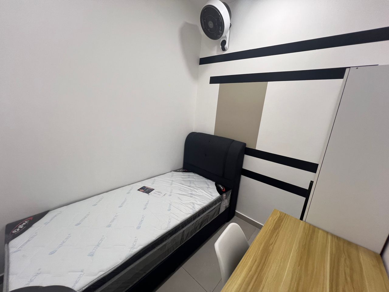 Yolo Signature Suite 3Bed By BL - photo 13
