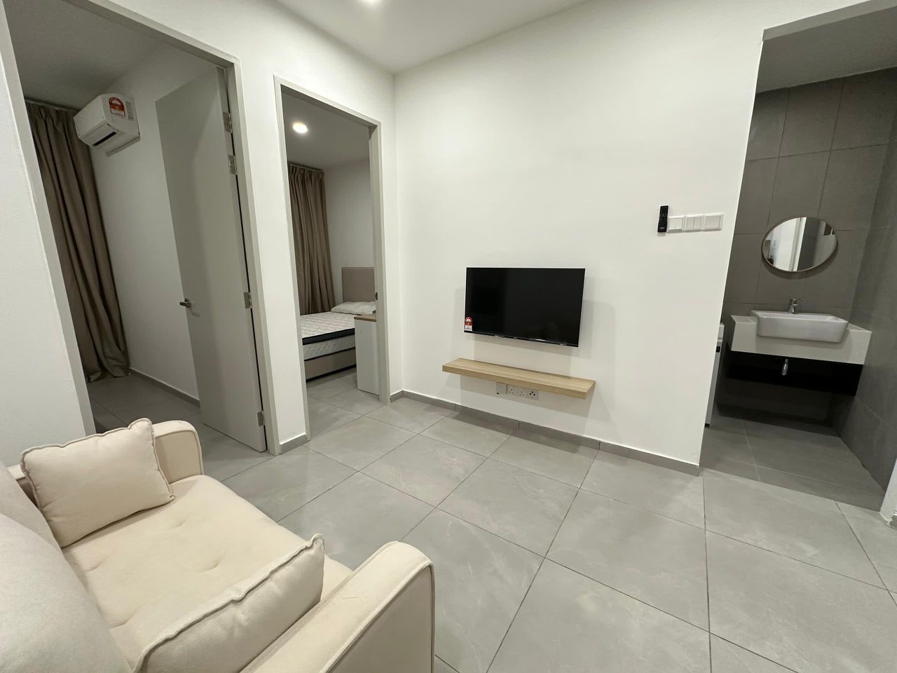 Yolo Signature 3Bed FF By BL - photo 4