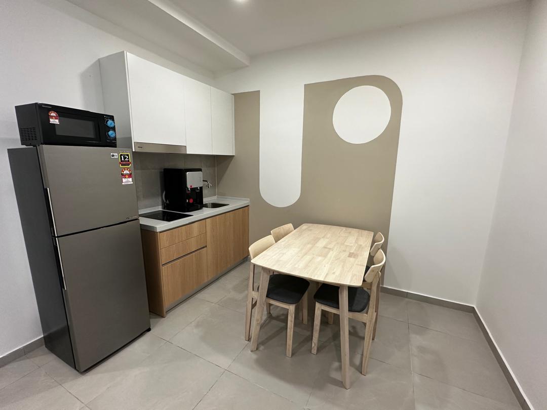 Yolo Signature Suites 3Bed FF Rent By BL - photo 2