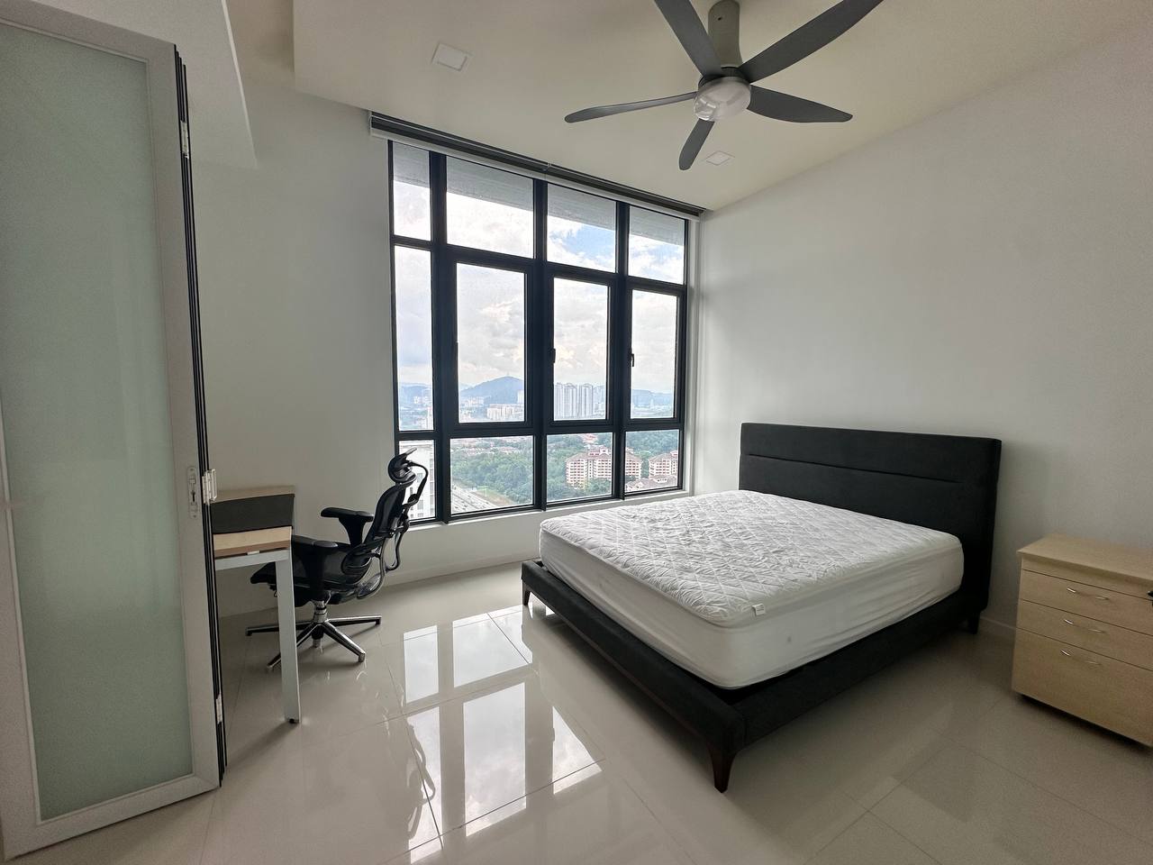Tropicana Avenue 1Bedroom FF By Shawn - photo 9