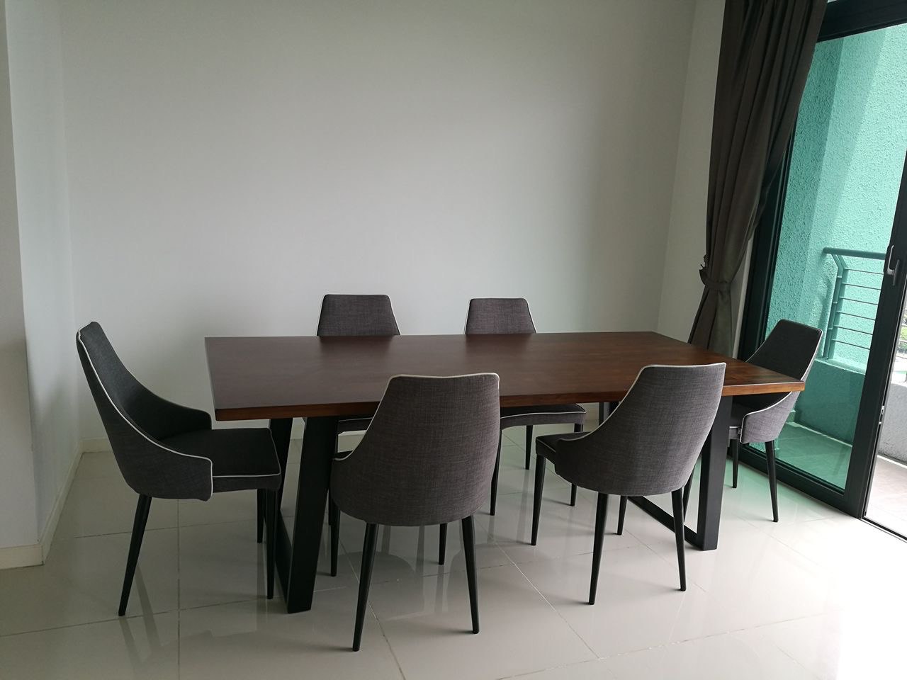 Tropicana Avenue 3Bed FF By Shawn - photo 2
