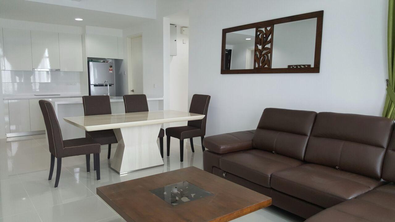 Tropicana Avenue 3Bed FF by Shawn - photo 2
