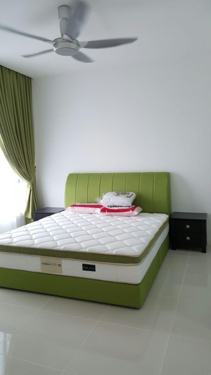 Tropicana Avenue 3Bed FF by Shawn - photo 3