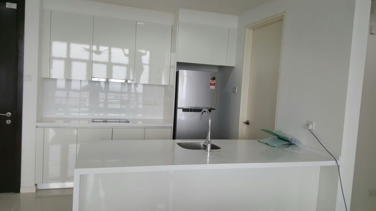 Tropicana Avenue 3Bed FF by Shawn - photo 4