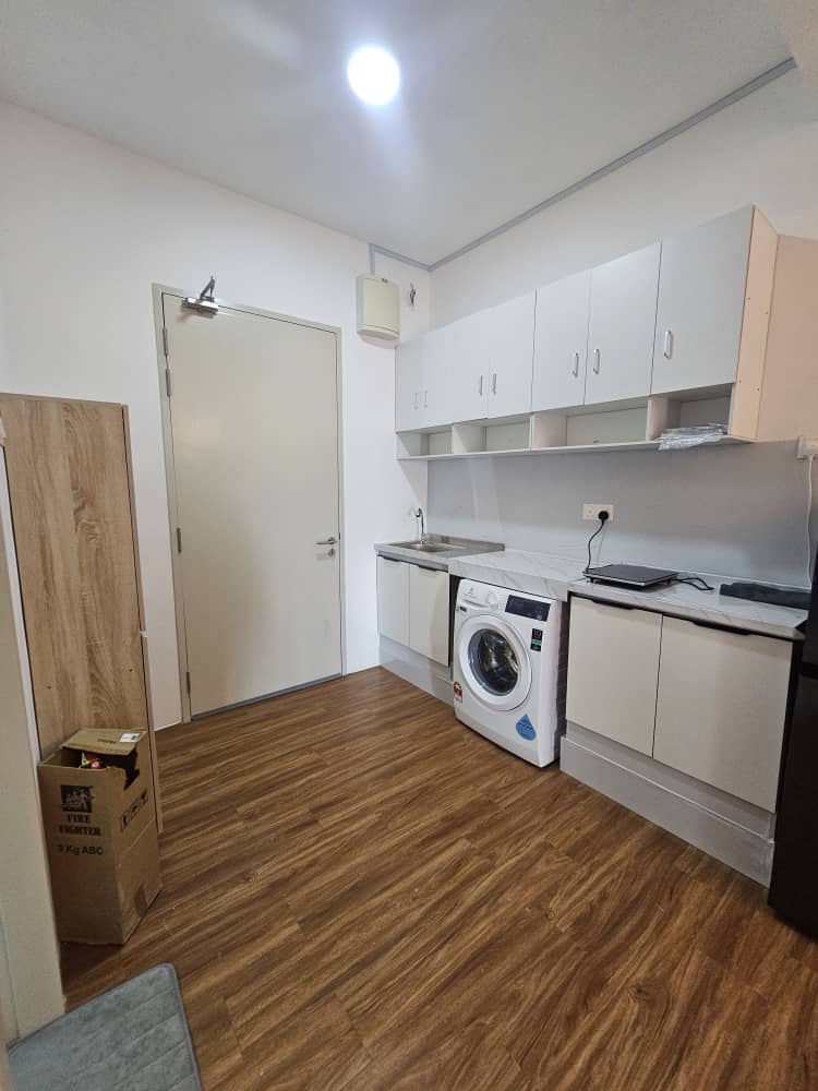 Armani Soho 3Bed FF By BL - photo 2