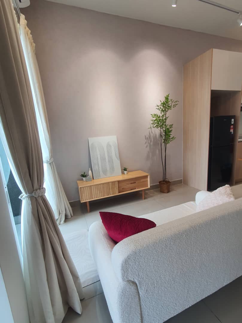 121 Residence 2Bed FF by Shawn - photo 3