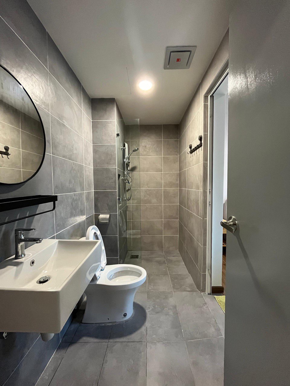 121 Residence 2Bed FF by Shawn - photo 7