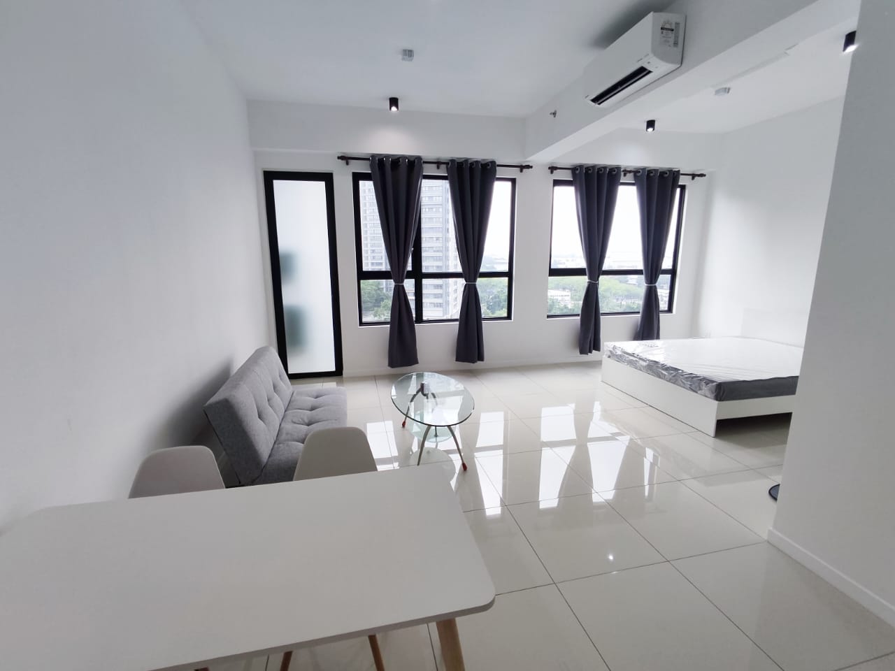 Southplace Studio FF ...