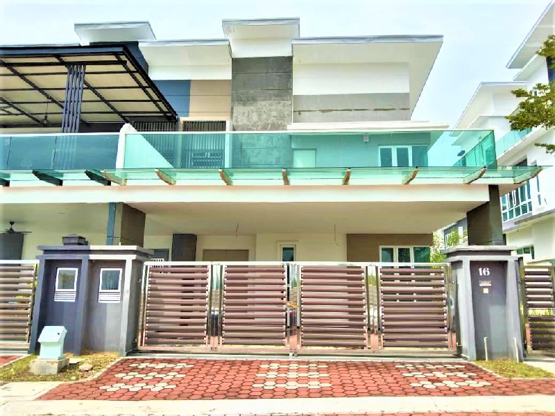 SEMI-D DOUBLE STOREY MAHKOTA HEIGHT