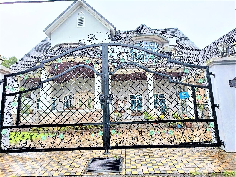 Bungalow Double Storey Bukit Istana - photo 1