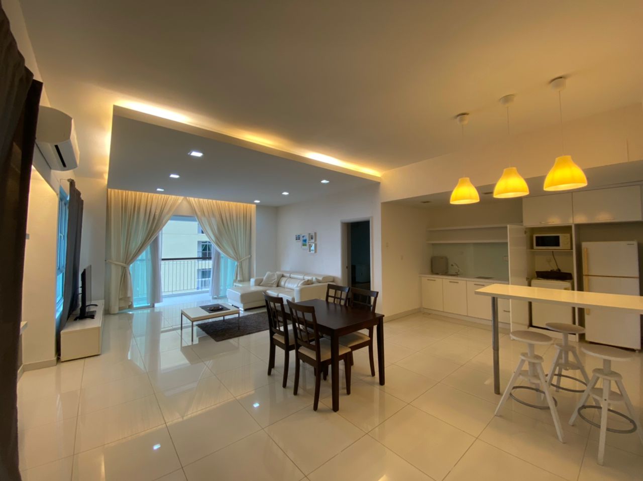 Platino Condominium - photo 6