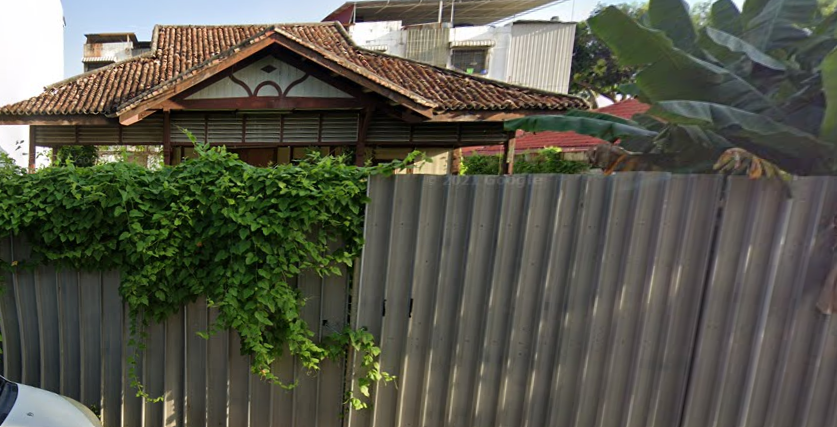 Bungalow at Jelutong ...