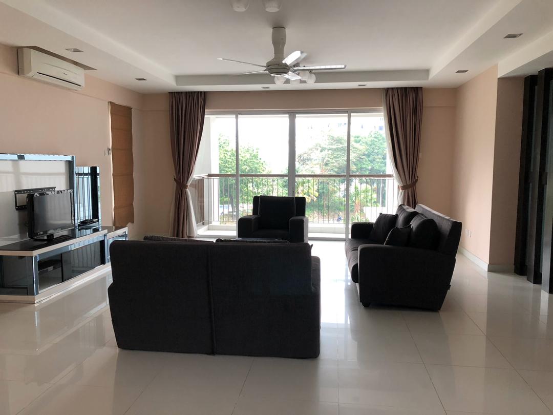 Platino Condominium - photo 2