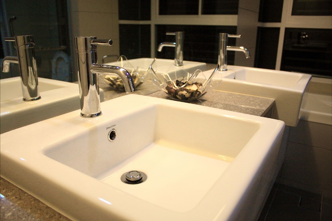 Platino Condominium - photo 4