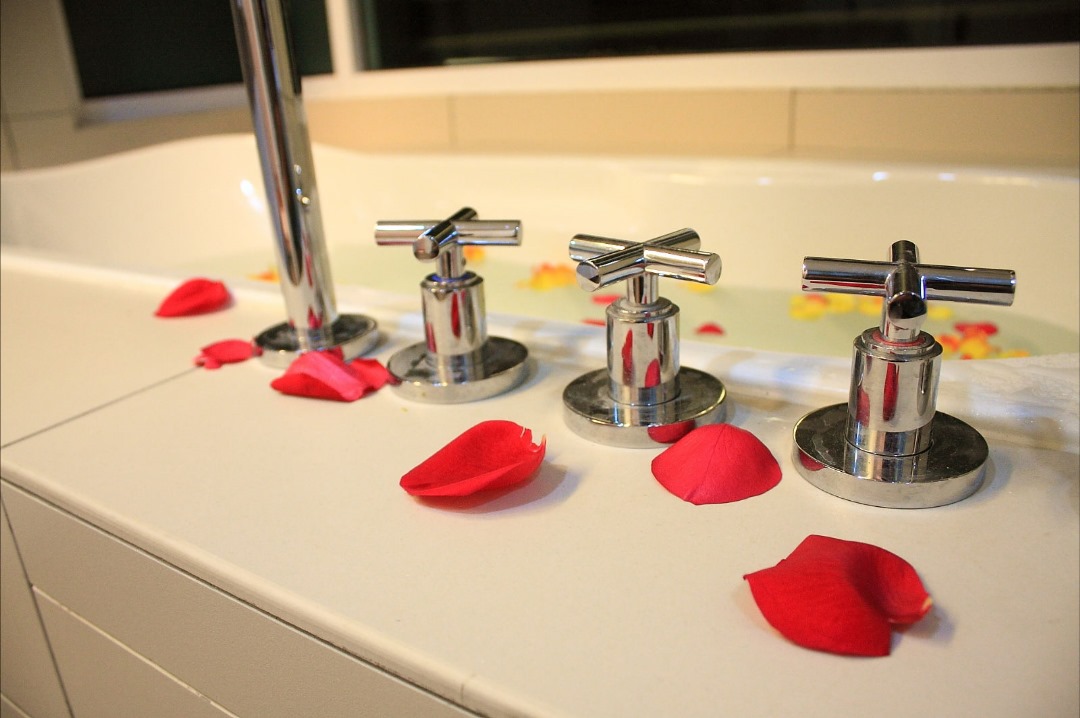 Platino Condominium - photo 5