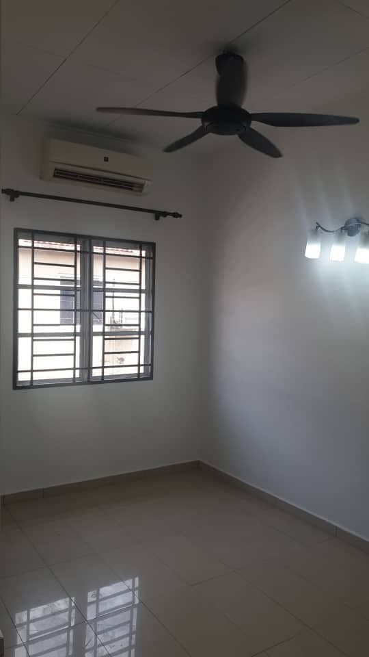 RENOVATED FREEHOLD Double Storey Bandar Puteri - photo 3