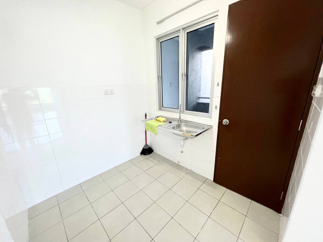 FREEHOLD Putra 1 Apartment Bandar Seri Putra - photo 4