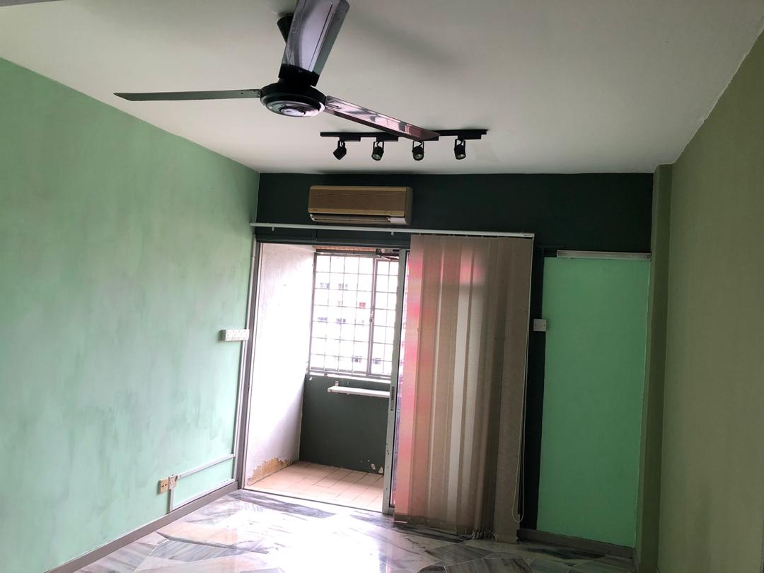 RUMAH BERSIH DI  APA ...