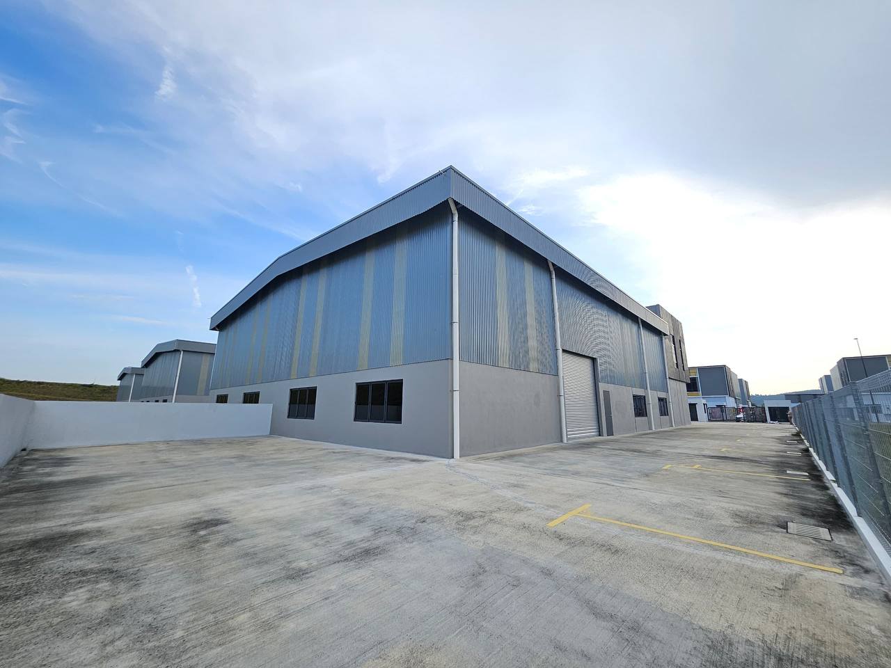 Eco Business Park Factory at Bandar puncak Alam Fo - photo 2