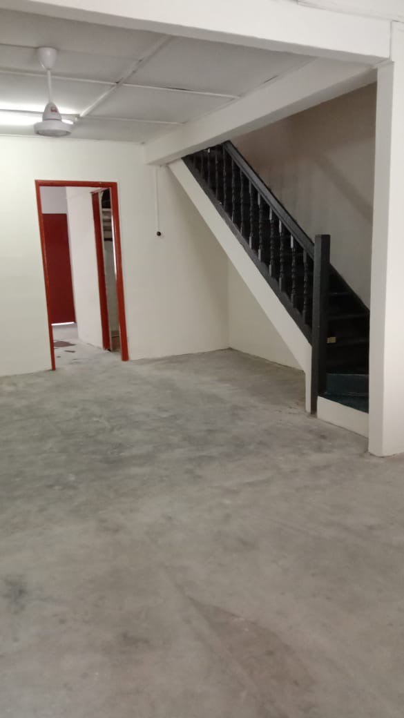 LOW COST DOUBLE STOREY, PJS, TAMAN DATO HORMAT - photo 2