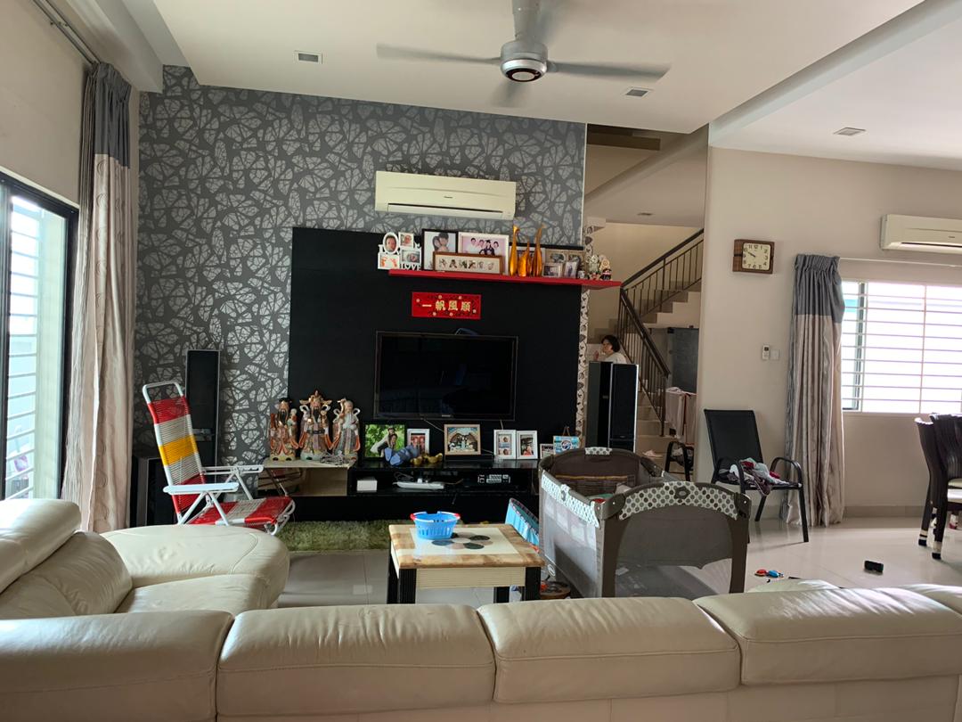 2 and half sty renovated wellmaintain taman kosas