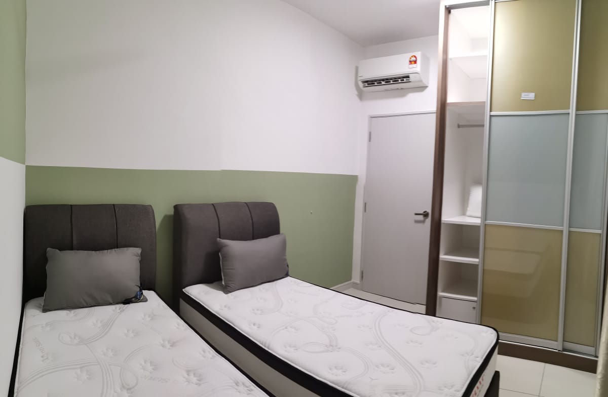 Riana South 3r2b FF Persiaran alam Damai Cheras - photo 5