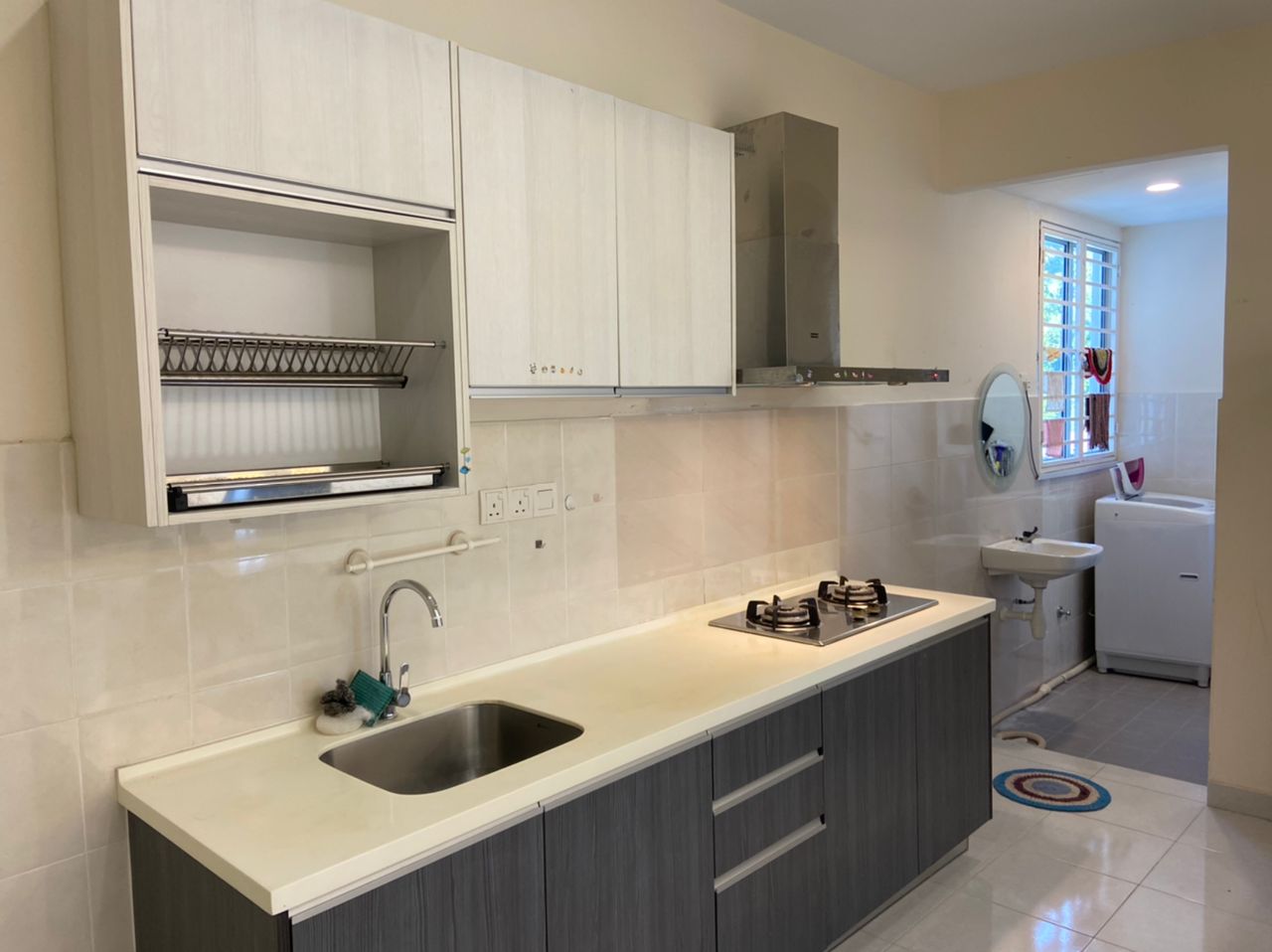 teratai residence 3r2b 2cp partly furnished - photo 3