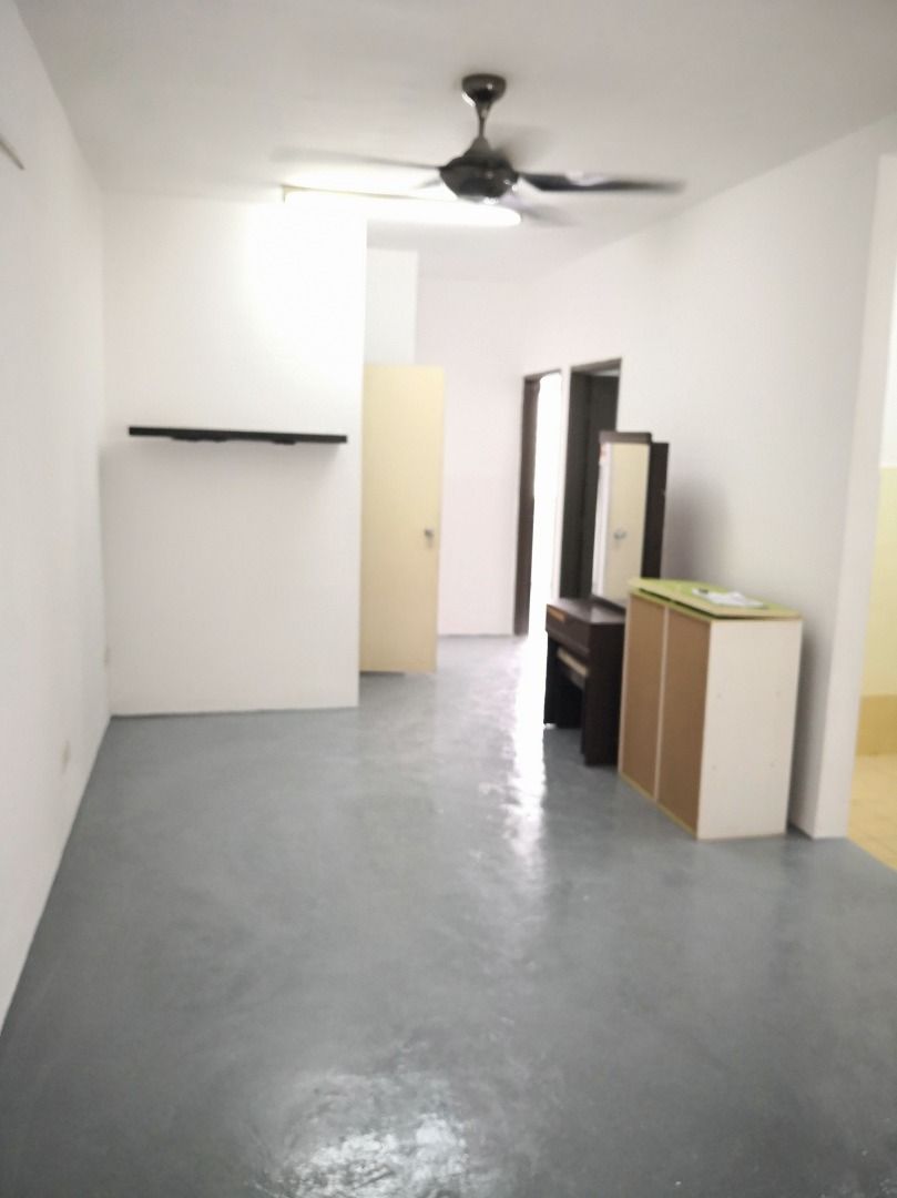 Bandar Kinrara Pangsapuri Enggang