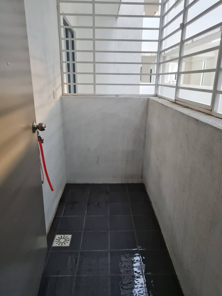 Ameera residence 3r2b2cp 1250sf - photo 5