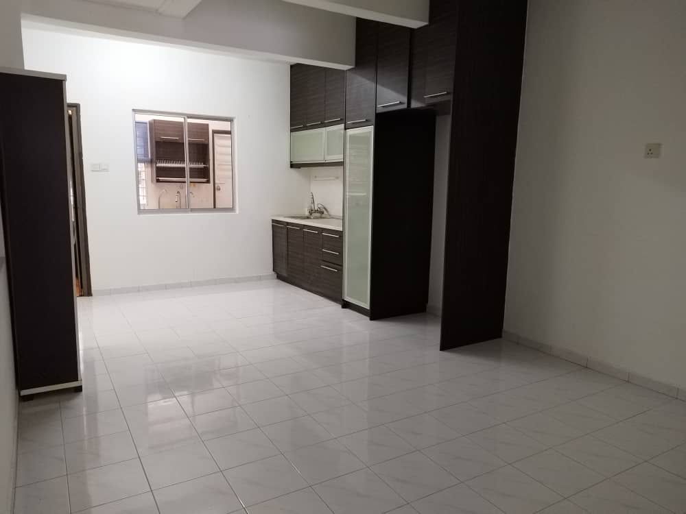 Puncak jalil 2sty Renovated and extension Kinrara - photo 2