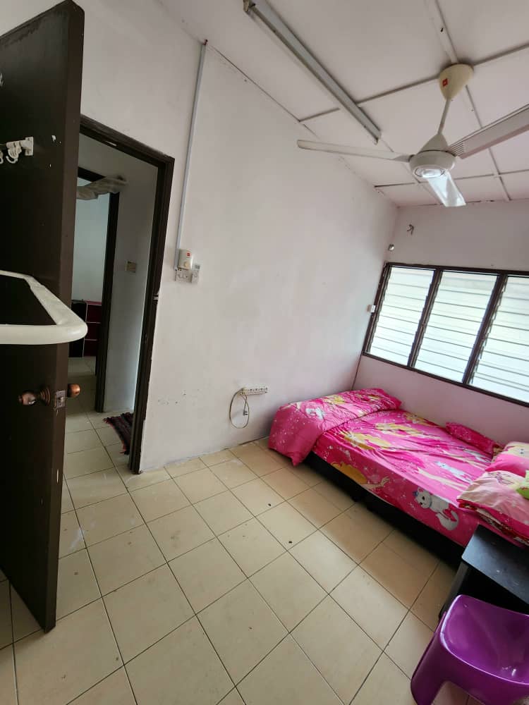 Bandar Putra Permai Seri Kembangan - photo 11