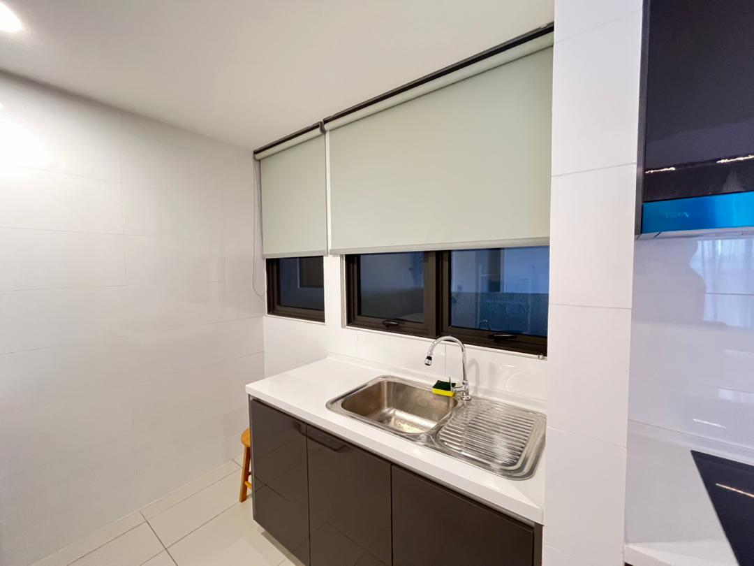 Below Market 3 Bedroom Near Lrt in Kelana Jaya - photo 9