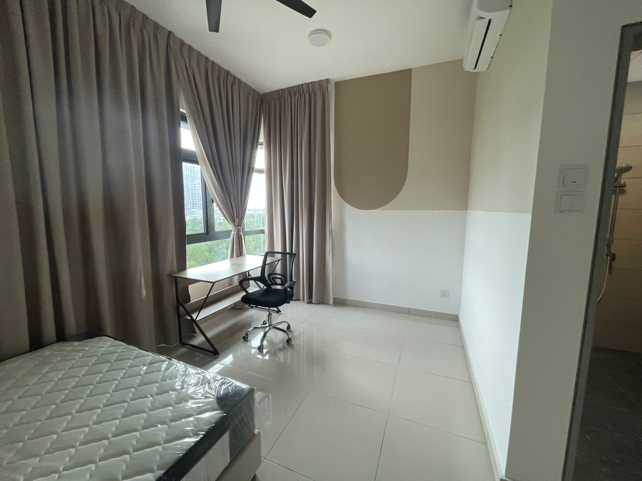 D Seven Brand New Room For Rent By BL - photo 9