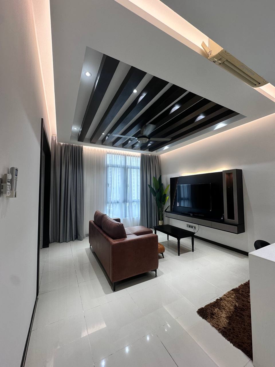 Tropicana Avenue 2room unit by Shawn - photo 2