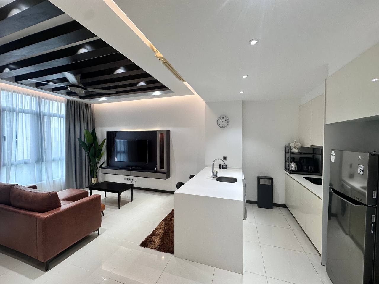 Tropicana Avenue 2room unit by Shawn - photo 5