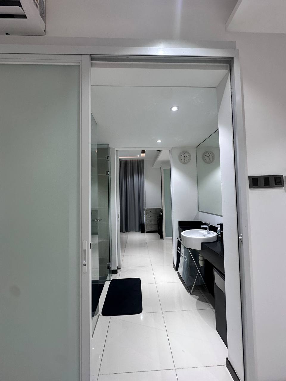 Tropicana Avenue 2room unit by Shawn - photo 8