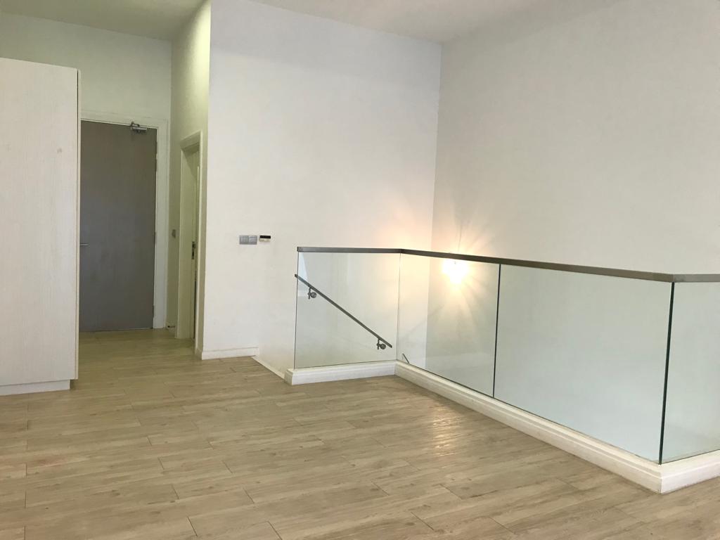M City 910sf Partly SELL 650k - photo 4