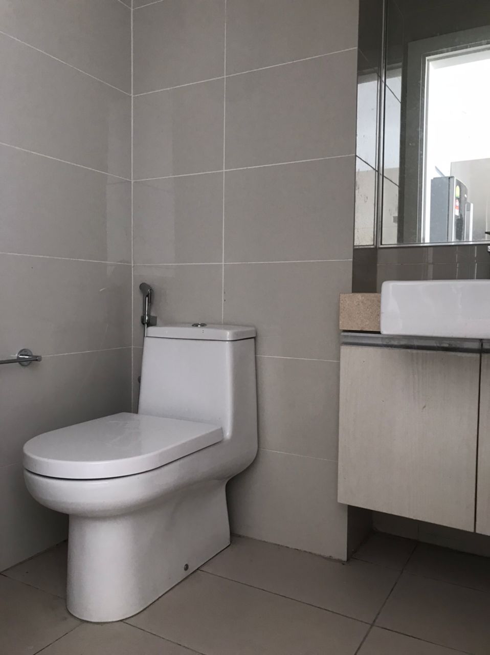 M City 910sf Partly SELL 550k - photo 9