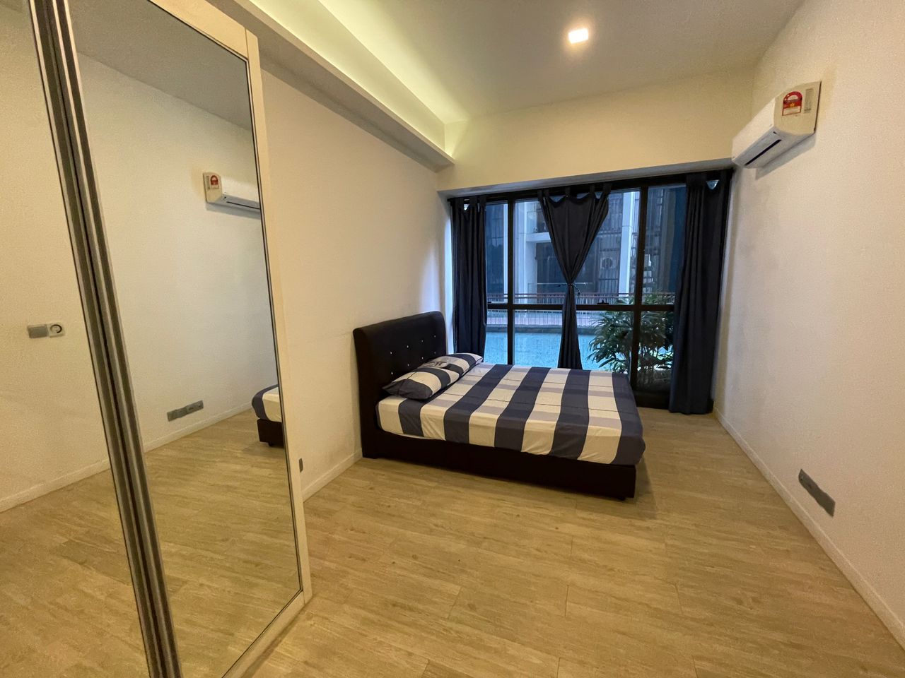 M City 2 bed Fully 2200 - photo 9