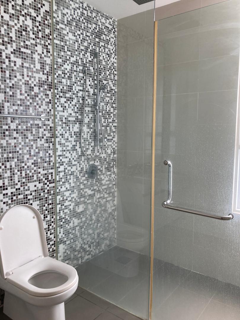 M Suites 2 room 988sf 2400 - photo 2
