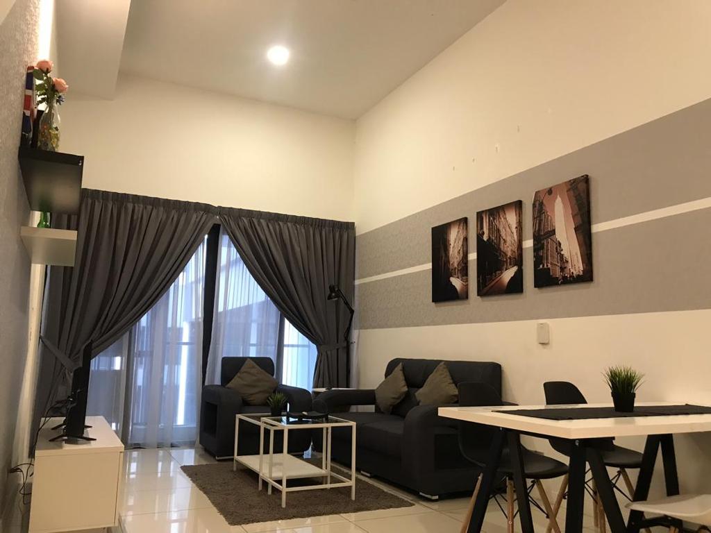 M City 2R Simplex Fully Balcony - photo 1
