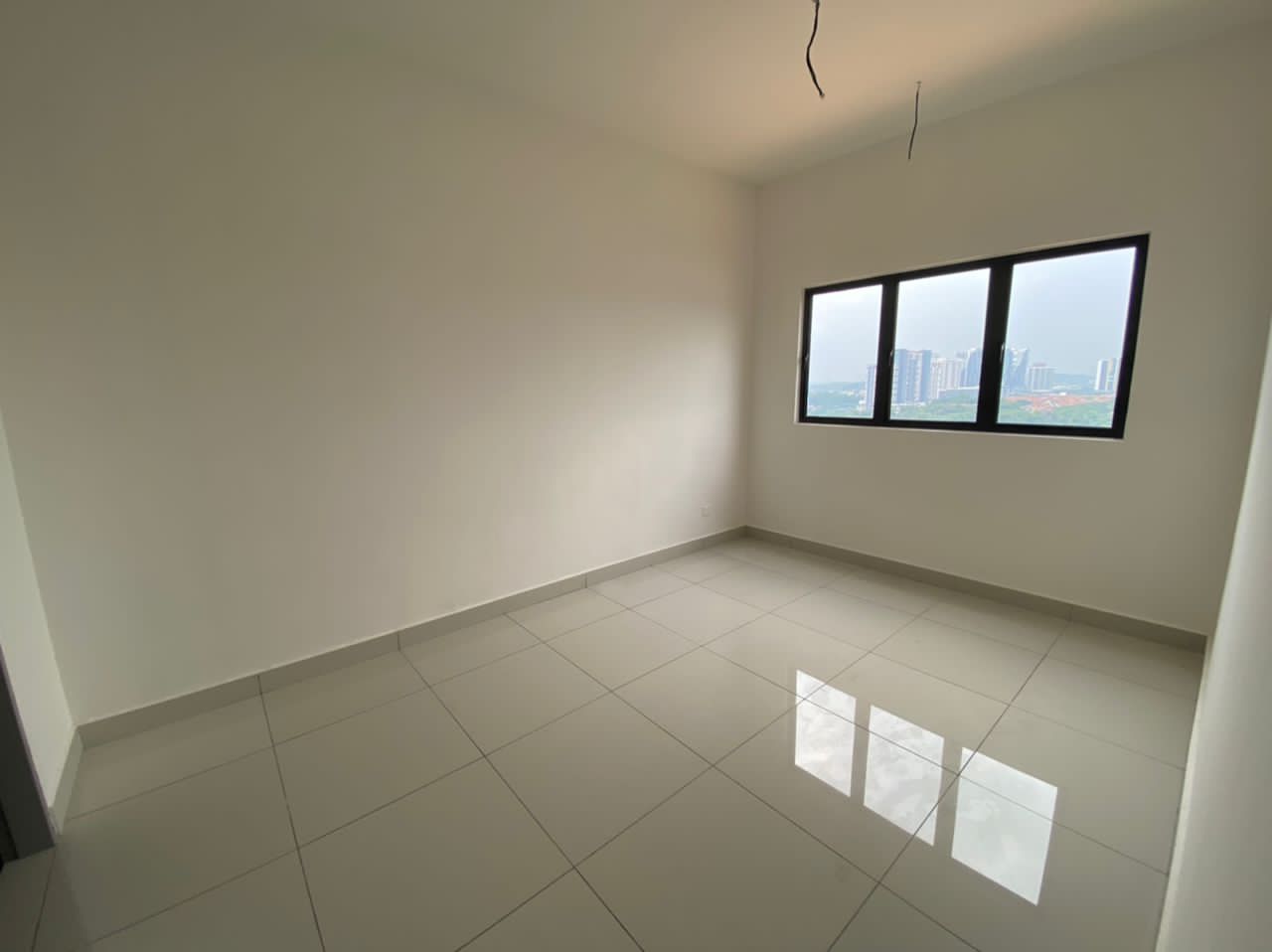 Traders Garden Rent 3R 773sf - photo 7