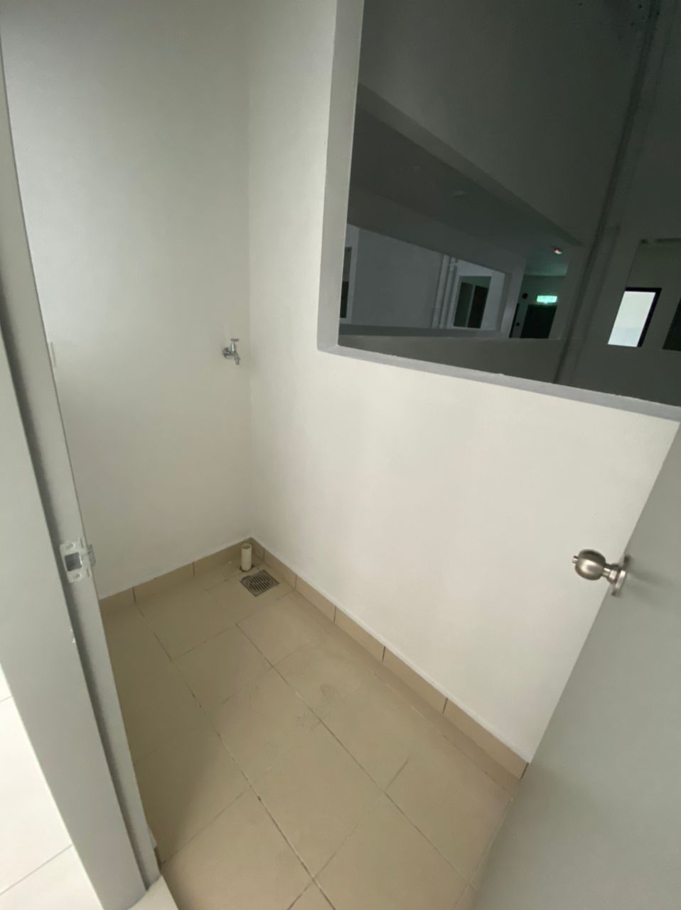 Traders Garden Rent 2R 604sf - photo 13