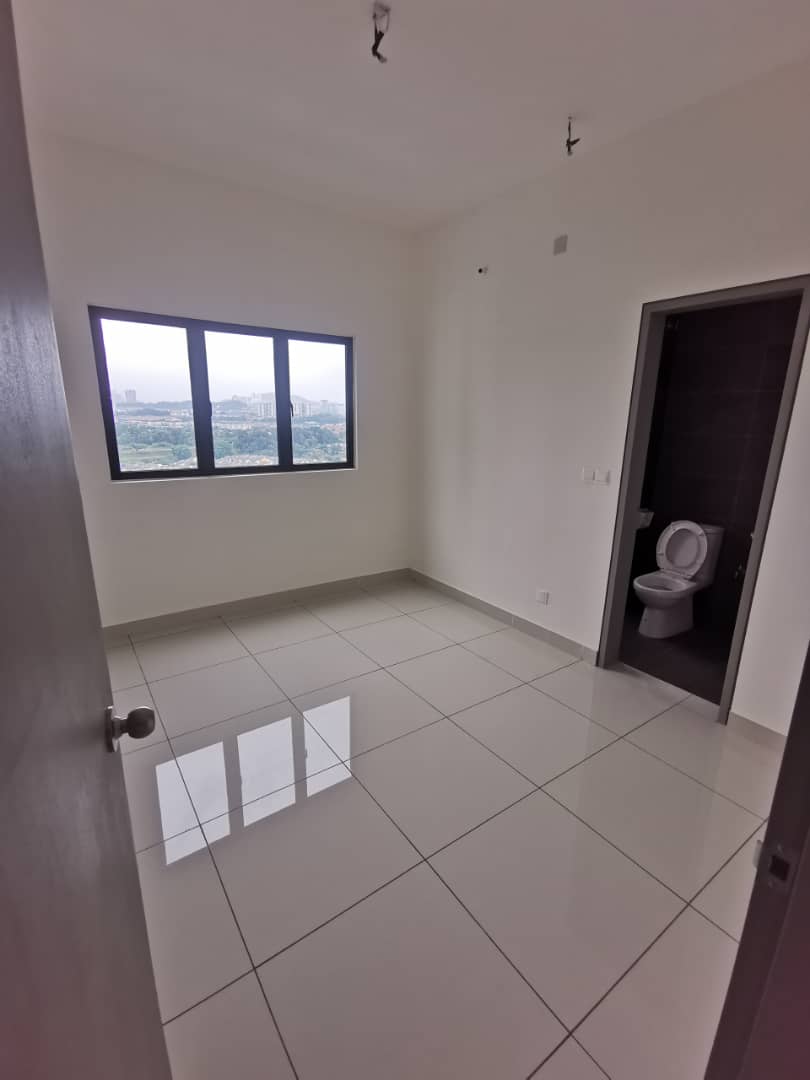 Traders Garden Sell 2R 604sf - photo 6