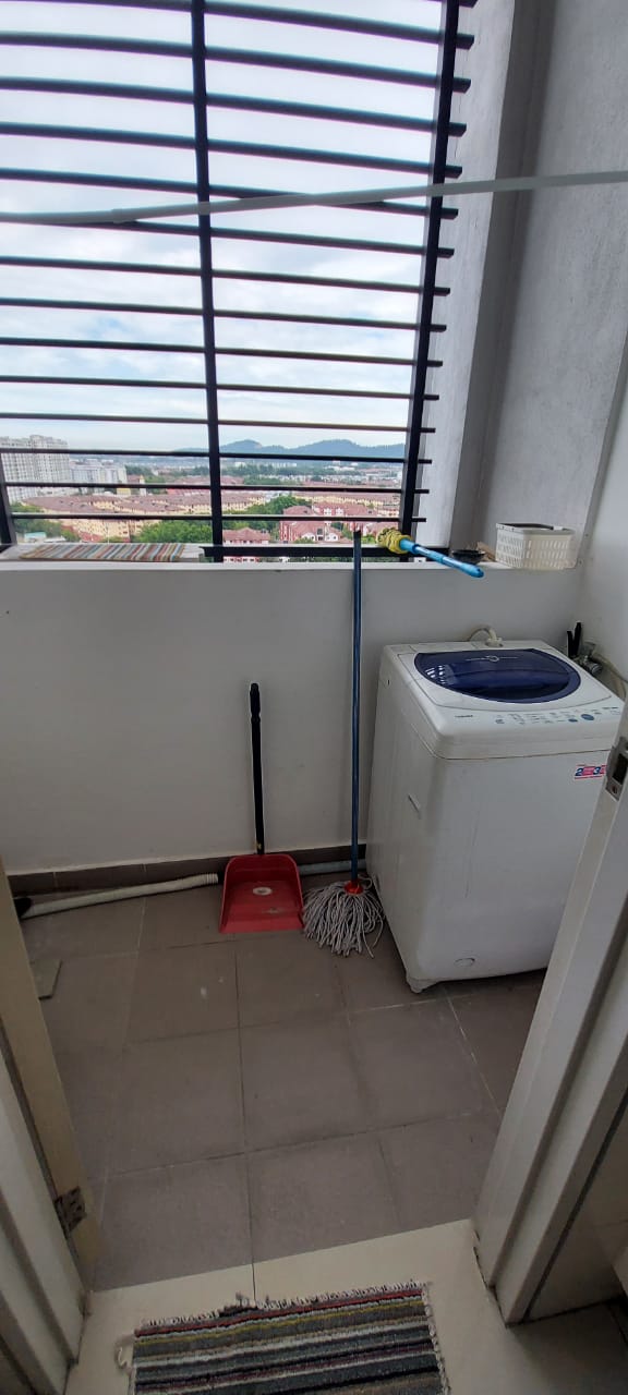 I Residence I City 1141sf 3 bed 2 bath FF 650k - photo 12