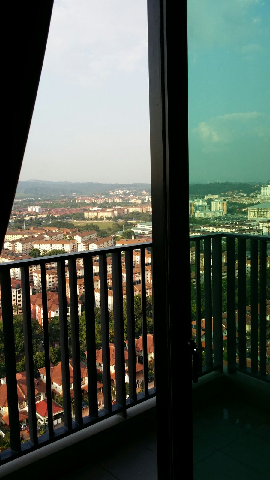 I Residence I City 752sf 2 bed 1 bath FF 480k - photo 6
