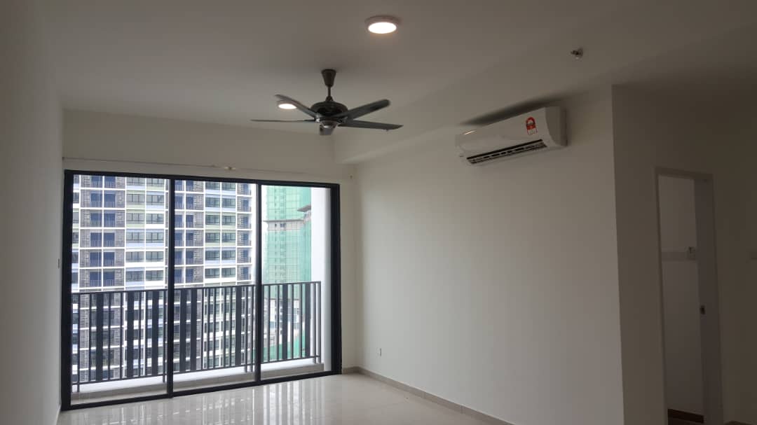 iSOHO iCITY 799sf 2 bed 2 bath PF
