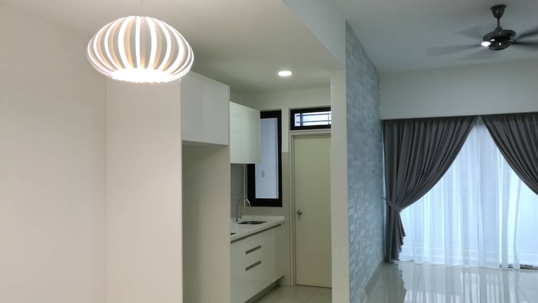 I Residence I City 752sf 2 bed 1 bath FF 465k - photo 2